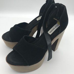 Steve Madden Women's platform heels (size 8)